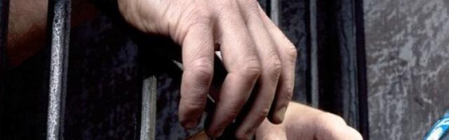 ''Nemoj, greota je'': Jezive reči silovanog zatvorenika