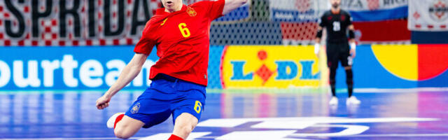 Saalijalgpallis said meistritiitli Hispaania ja Iraan