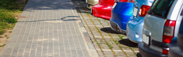 Tallinn hakkab aktiivsemalt tegelema kõnniteedel parkijatega