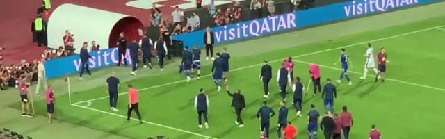 Haos: Cela Marakana skandira "Piksi odlazi", ovo je bila reakcija selektora Srbije na to