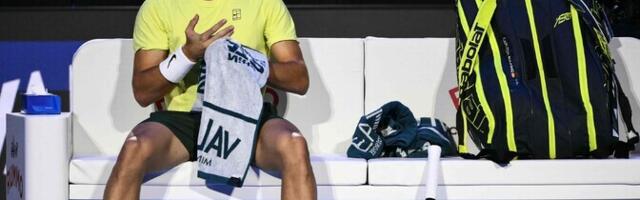 Alcaraz loobus arstide soovitusel Davise karikaturniirist