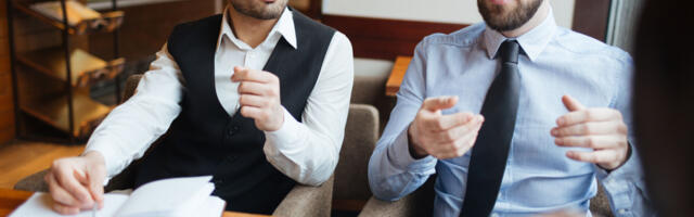 Pokkerinäkku peidetud emotsioonid ja kuidas kehakeel aitab äriläbirääkimistel edukas olla