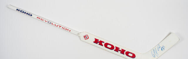 Spordimuuseumis näeb NHL-i ühe läbi aegade parima väravavahi hokikeppi