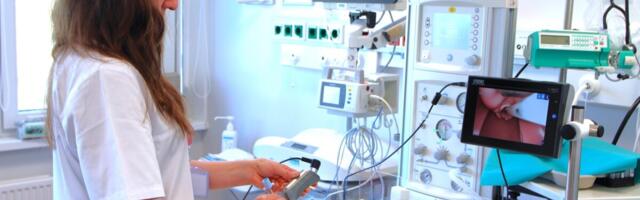 LTKH naistekliinik sai annetajate abiga kõrgtehnoloogilise seadme vastsündinute abistamiseks