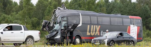 Veokile otsa sõitnud bussi juhi ja Lux Expressi teed läksid lahku