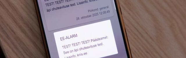 Как следует действовать при получении предупреждения об опасности EE-ALARM? 