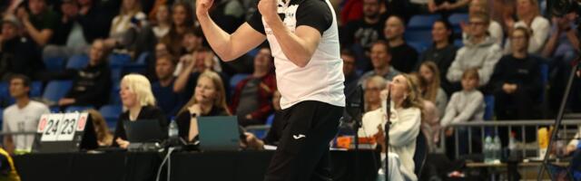 OTSEPILT JA FOTOD | Pärnu võitis karikafinaalis kaks esimest geimi, kuid lagunes kolmandas täielikult