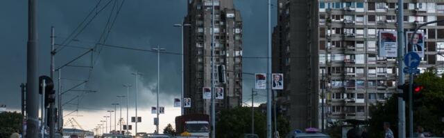 Ovi delovi Srbije večeras na udaru pljuskova s grmljavinom: Oglasio se RHMZ - stiže promena vremena, evo gde se očekuju nepogode