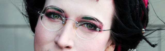 Sofi Oksanen: ükskõiksus on roheline tuli vägivallale ja vihale