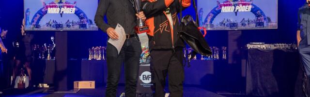 FOTOD | T1 Venues tunnustati aasta parimaid motosportlaseid. Harri Kullas ei suuda võitmist lõpetada