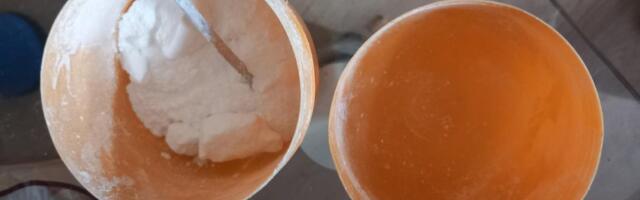 KOKAIN, DEVIZE I VAGICA! Uhapšen diler iz Inđije, odmah mu određen pritvor (foto)