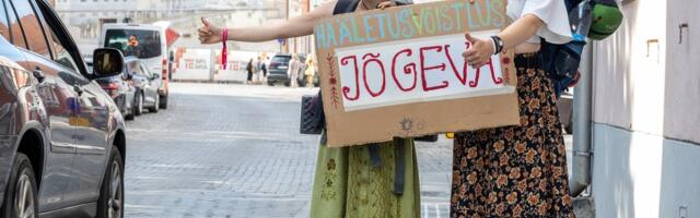 „Ülla-ülla – Kaja Kallas sõidab mööda!“ Tudengid reisisid võidu peale pöidlaküüdiga