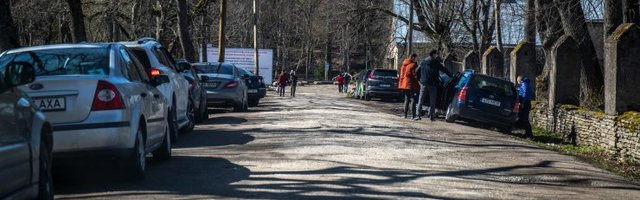 OTSEBLOGI | Nädalavahetus ja koolivaheaeg tõid inimesi paraku hordidena õue, politsei pidi kamba lahutamiseks ka jõudu kasutama