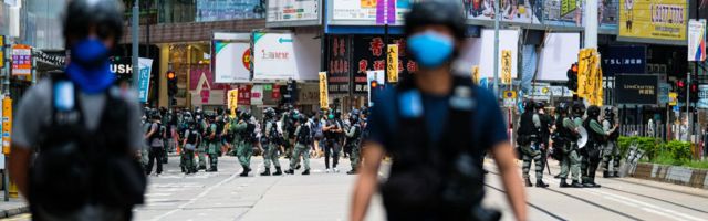 Hongkonglased tühjendavad repressioonide hirmus sotsiaalmeediat