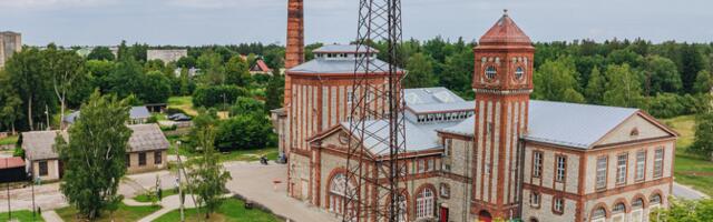 Mootorispordi muuseumi viimane päev tõi Turbasse massiliselt motospordi fänne
