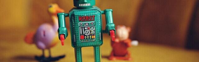 Inimloomus muutis robotitele mõeldud ühismeedia odavaks palaganiks