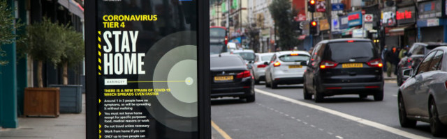 Suurbritannias kehtestati taas ülikarmid koroonapiirangud. Valitsuse sõnum: püsige kodus