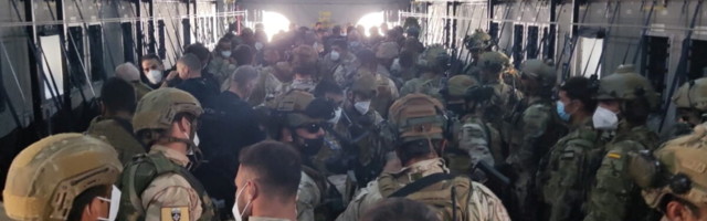 VIDEO ja BLOGI | Lääneriigid teevad pärast verist terrorirünnakut Kabuli lennuväljal viimaseid evakueerimispingutusi