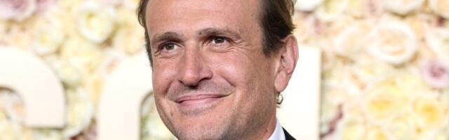 Näitleja Jason Segel külastas Soomes toidupoodi. Turvatöötaja ei tahtnud teda pärast enam autorooli lasta