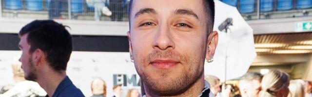 KLÕPS | Tütred on juba nii suureks sirgunud! Ant Nurhani pere kohtus Lapimaal jõuluvanaga