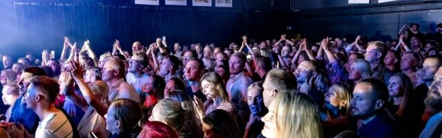 FOTOD | Juba 114. korda! Endla teater avas uhke peoga värske hooaja