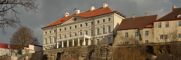 Eesti valitsus kehtestab uued piirangud viiruse levi tõkestamiseks