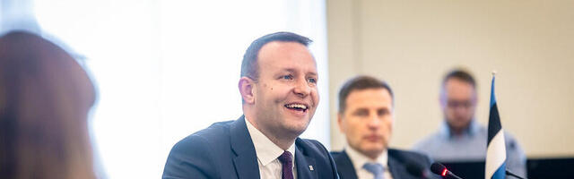 KOLUMN ⟩ Veiko Vihuri: ideoloogiline kirgastumine Eesti riigitüüri juures