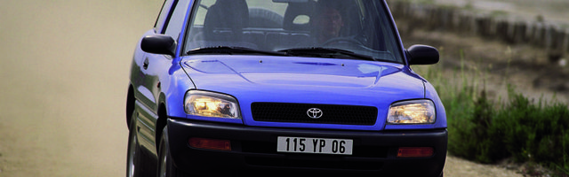 Vägev ajalugu: 26 aastat turul olnud Toyota RAV4 on müüdud üle 10 mln!