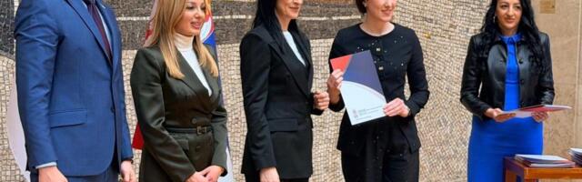 ZA DRUGU FAZU IZGRADNJE DEČIJEG VRTIĆA DOBIJENO 20 MILIONA DINARA: Trstenik potpisao ugovor u Ministarstvu za brigu o porodici i demografiju