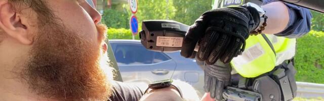 «Muidugi olen ma purjus! Kelleks te mind peate? Kaskadööriks või?»