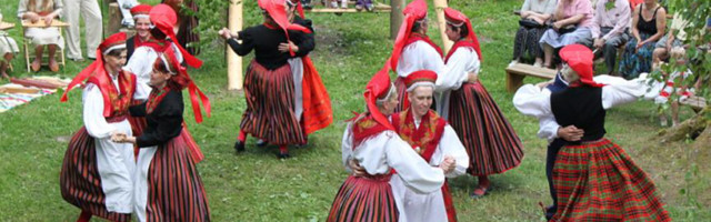 EESTLASED OSALEVAD MAAILMA ESINDUSLIKUIMAL FOLKLOORIFESTIVALIL BAŠKIIRIAS