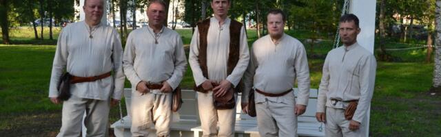 Amblas toimuv folkloorisündmus koondab meeste väe