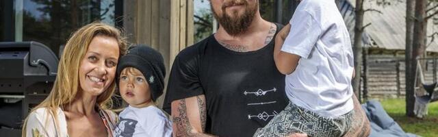 KLÕPSUD | Mari Ojasaar-Parve ja Jesper Parve veedavad perega viimaseid tegusaid päevi Hiiumaa kodus