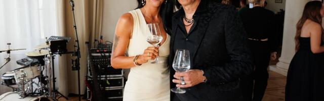 FOTO | Mõnus puhkus! Hendrik Sal-Saller naudib kallimaga paradiisimõnusid