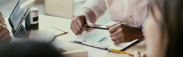 Reporter: LHV lisas pangakaartidele püsiannetuse funktsiooni