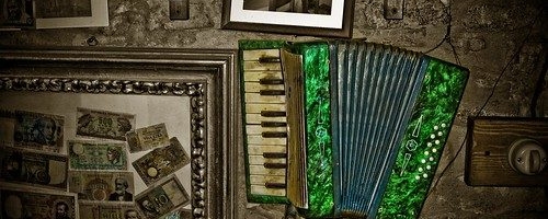 Akordion – tolmunud simmanipill või kõikide võimalustega lavadevallutaja