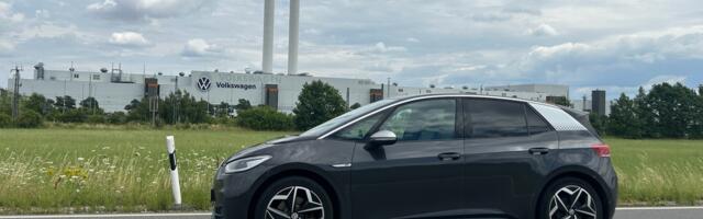 Kaks testi, üks tulemus: Volkswageni elektriauto aku peab vastu rohkem, kui lubatud
