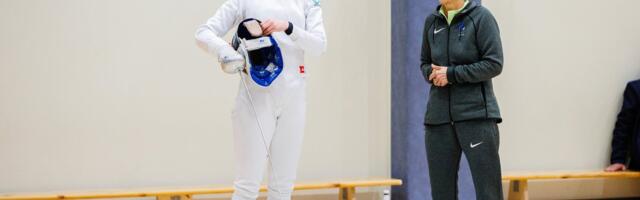 EOK premeeris poodiumile jõudnud noori vehklejaid ja nende treenereid