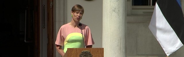 Reporter: Kaljulaid andis Kadriorus 152 inimesele riiklikud teenetemärgid