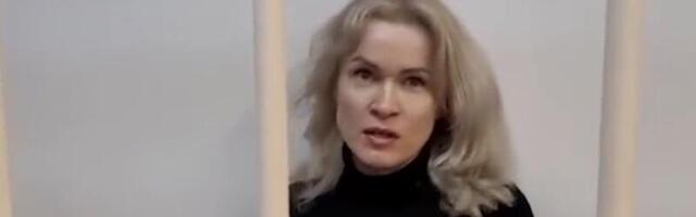 „Valede“ eest Vene armee kohta kolooniasse mõistetud Vene ajakirjanik kuulutas välja näljastreigi