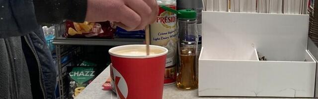 Kohvitopsist saab iga sõõmuga tuhandeid mikroplastiosakesi