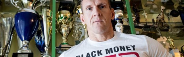 Ott Kiivikas vallaliseks jäänud Robert Roolile: vaba mees, vabal maal