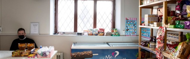 Hääbuva kaubandusvormi esindajad: väikesed toidupoed