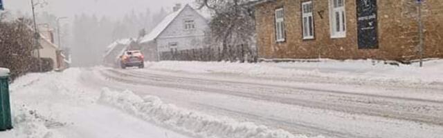 FOTOD JA VIDEOD TORMIST | Vaata, kuidas tuisk erinevates Eestimaa paikades möllas!