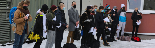 Kaitseväes alustas teenistust üle 400 uue ajateenija