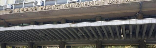 PRONAĐENA DROGA NA MAŠINSKOM FAKULTETU U BEOGRADU! Policija pretresala ormariće, našli gomilu opijata, boksere, noževe i TELESKOPSKE PALICE