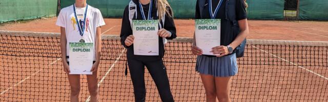 Toimusid Järvamaa meistrivõistlused tennise üksikmängus