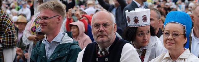 President Alar Karise tervitus XIII noorte laulu- ja tantsupeol