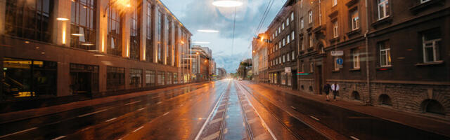 Lugeja küsib: millal ja kust sai alguse tänavavalgustus?