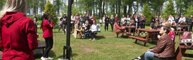 Reporter: Pärnumaa noorte malevasuvi avati Valgerannas